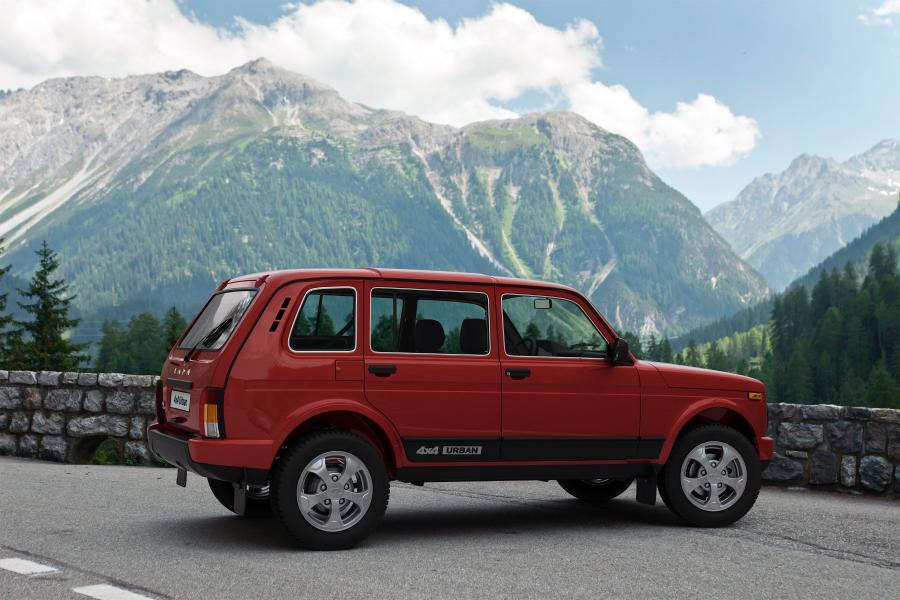  Lada 4x4 Urban (21310-59) 2016 года  (фото 4 из 43)